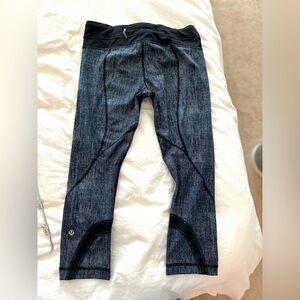 Size 4 lightly worn workout leggings